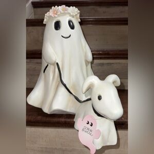 😘 Goblin And Ghoul Girl Ghost 👻 Walking Dog 🐕 Figurine New  Large Size 13” Tall